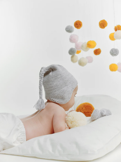 В'язаний комплект сірий