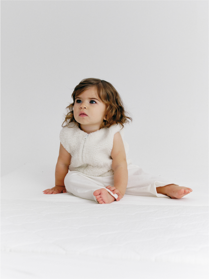 Камізелька хутряна Молочна